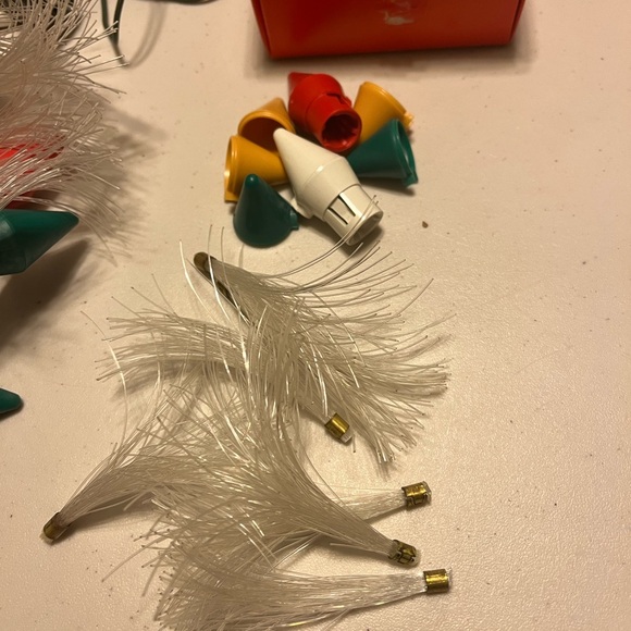 Vintage Christmas lights that work see pictures and a dainty glass Xmas ornament - Picture 6 of 11